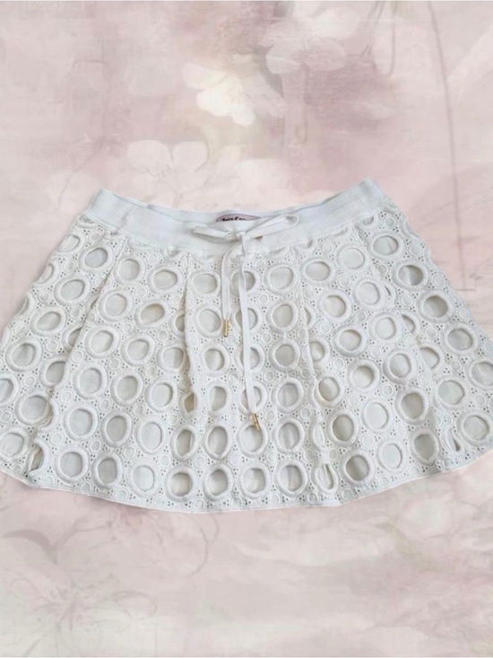 Juicy Couture Dresses & Skirts - Juicy Couture White Eyelet Lace Mini Skirt - Women